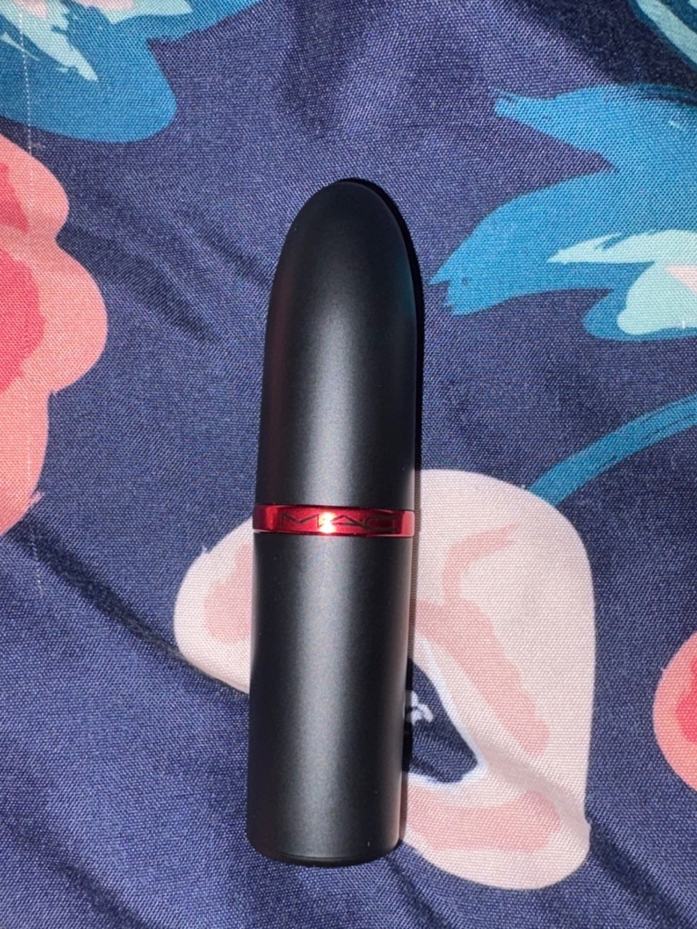 Mac lipstick - Picture 3 of 6